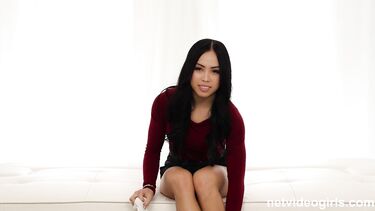 Net Video Girls: Большой хуй во рту и киске стеснительной латинки на кастинге