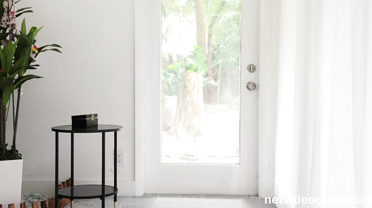 Большой хуй во рту и киске стеснительной латинки на кастинге