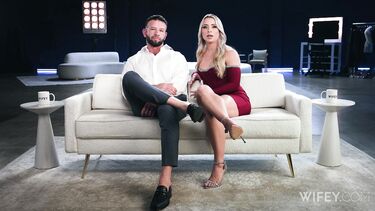 Два негра прут чужую жену сексваф на глазах ее мужа