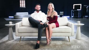 Два негра прут чужую жену сексваф на глазах ее мужа