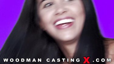 Вудман ебет бритое очко сочной венесуэлки Йоргелис Карилло