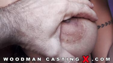 Вудман ебет бритое очко сочной венесуэлки Йоргелис Карилло