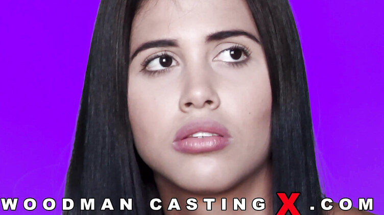 Вудман ебет бритое очко сочной венесуэлки Йоргелис Карилло