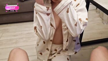 WaifuLiverion: Озабоченная русская сестра соблазнила брата геймера на потрахаться