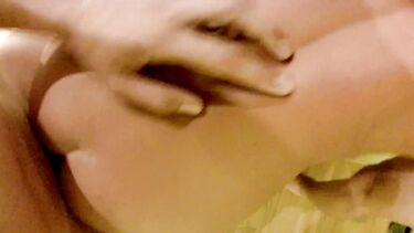 Русская групповуха: Сексвайф Вероника снимает МЖМ отчет для мужа с двумя любовниками