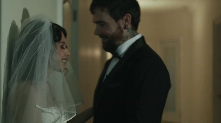 Adult Time: Семейный ритуал: оец трахает невесту сына в первую брачную ночь