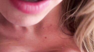 Минет в сауне и анал в номере отеля с Энджи Файт