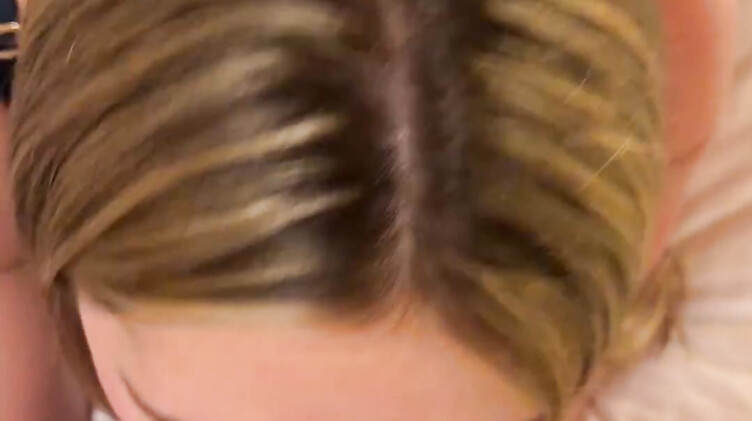 Минет в сауне и анал в номере отеля с Энджи Файт