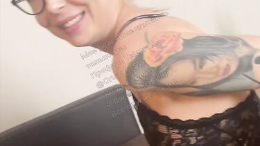 Сексвайф Ольга Орлова (БарбараХО) сосет член негру, муж снимает