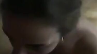 Ксения медленно и нежно сосет член ебаря крупным планом