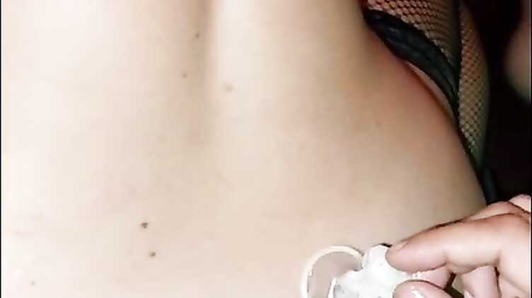 Alina Sexwife: Друзья мужа ебут Алину сексвайф в рот и пизду в гандонах