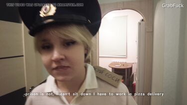 Травокур ебет участковую на обходе дома