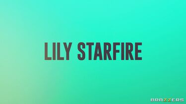 Трахнул двух жопастых соседок по комнате