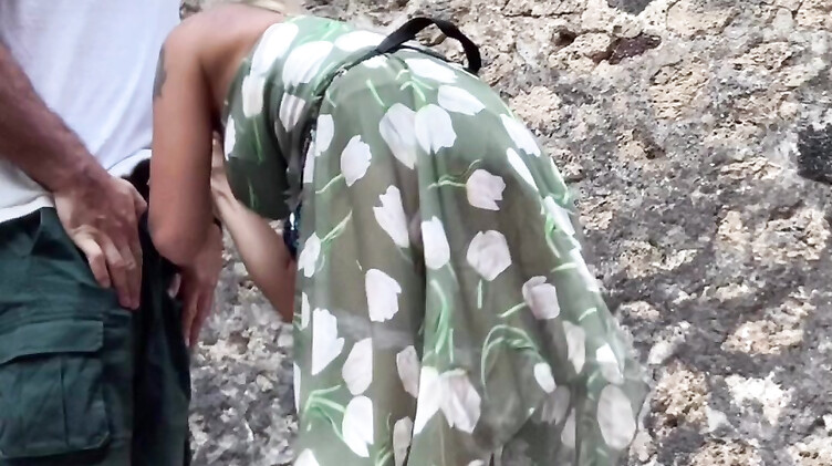 Елена Беркова трахается с мужем стриптизером на отдыхе в отеле и на улице