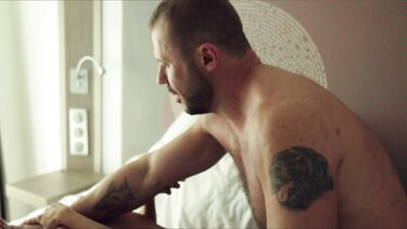 В отеле: Андрей Стоянов ебет Елену Беркову