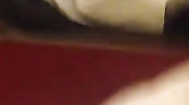 Ты охуенно меня ебешь! Беркова снимает короткий ролик ебли со Стояновым