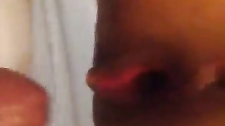 Ты охуенно меня ебешь! Беркова снимает короткий ролик ебли со Стояновым