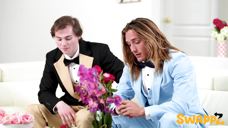 Женихи обменялись своими мамочками в день свадьбы