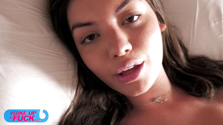 Минет от первого лица: Анальное утро и сквирт с Анной Беллой после кастинга