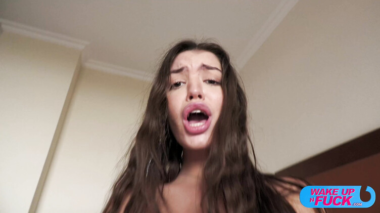 Анальное утро и сквирт с Анной Беллой после кастинга