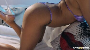 Я получу эту роль! Мулатка Алина Али трахается с белым продюсером