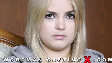 Украинская студентка Маша (Лика Стар) на кастинге Вудмана