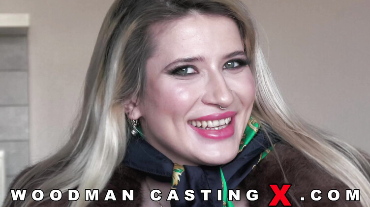 Рвут украинское очко Ванессе Хиллз на жестком кастинге Вудмана