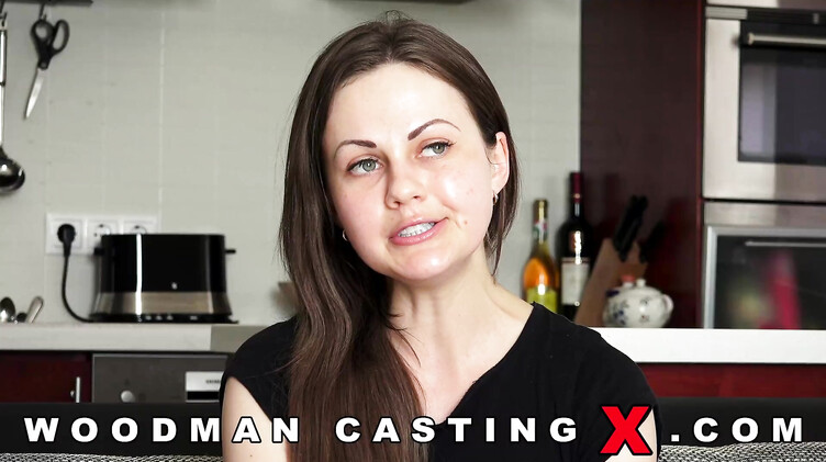 Пошла в разнос: литовка Тина Кай ебется с Вудманом в жопу